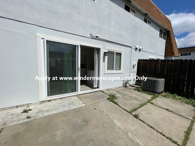Photo - 6319 Seyferth Way
