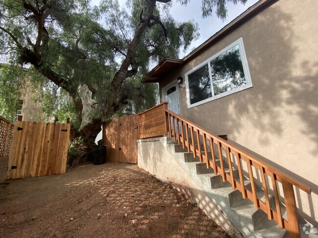 Building Photo - 5940 Lauretta St Unit USD furnished apartment
