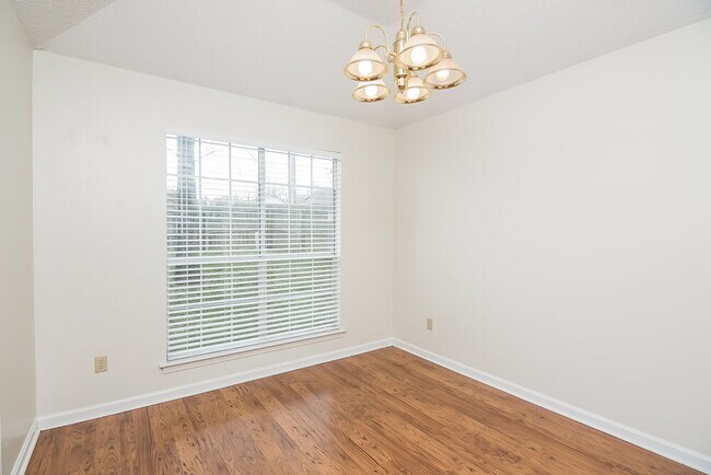 Photo - 6940 Brady Hill Dr