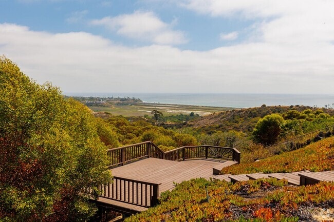 Building Photo - Stunning Views Over Cardiff - Charming Sin... Rental