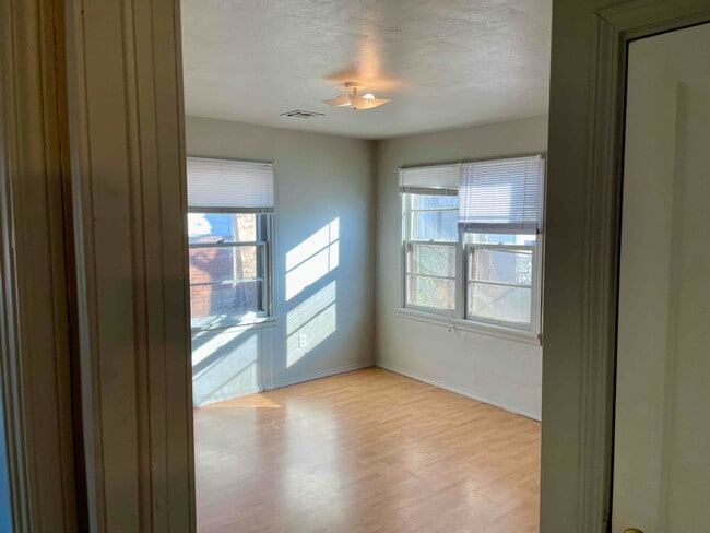 Photo - 1006 E Campbell St