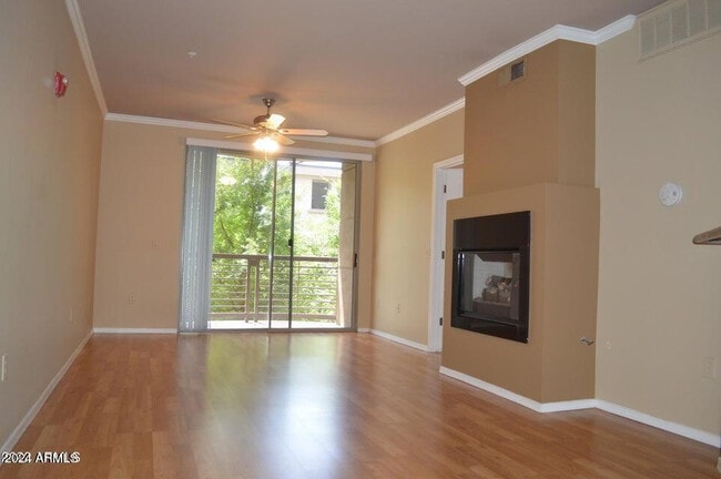 Building Photo - 1701 E Colter St Unit 375