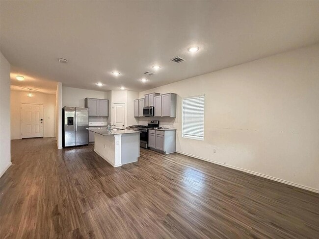 Photo - 1216 Blackhaw Ln