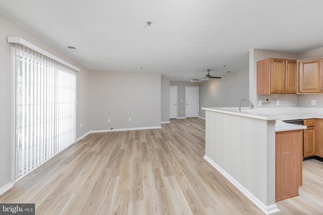 Photo - 117 Lionheart Ln