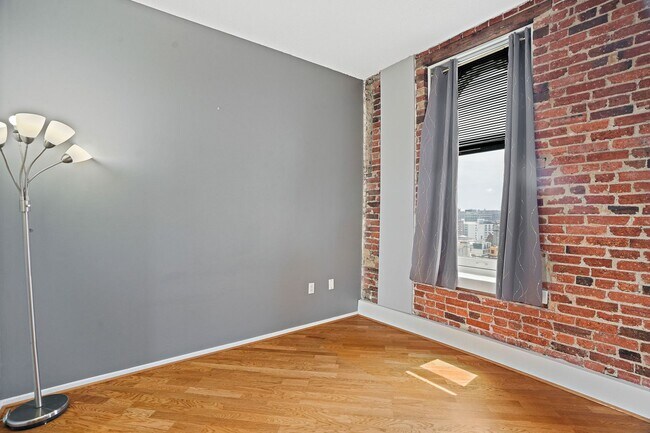 Photo - 1615 Q St NW