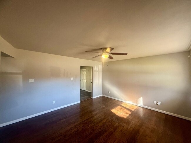 Photo - 2411 Carywood Dr