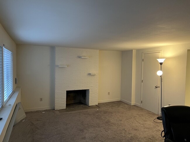 Photo - 3400 23rd Ave W