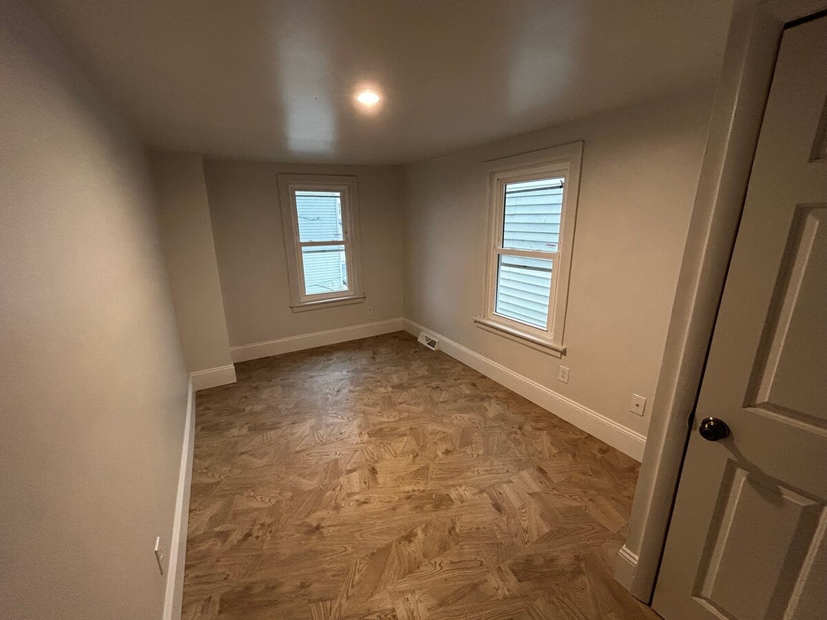 Photo - 428 Hamilton St