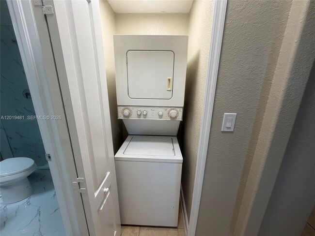Photo - 1535 SE 26th St Unit 206