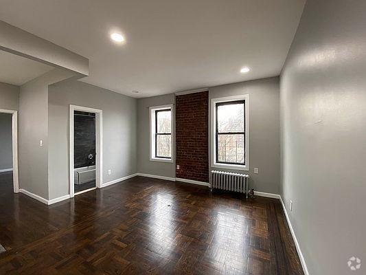 Building Photo - 2 bedroom in BRONX NY 10467 Unit 6E Rental