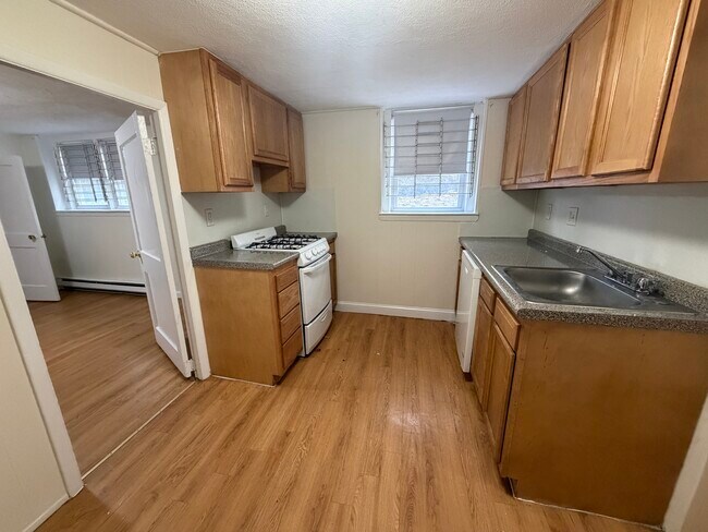 131 Sutherland Rd Unit A