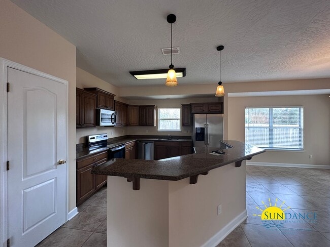 Photo - Spacious 3 Bedroom Home in Mary Esther!