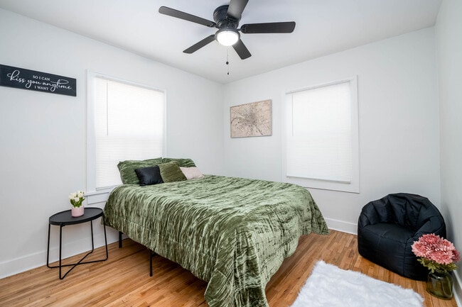 Photo - 406 E 8th Ave