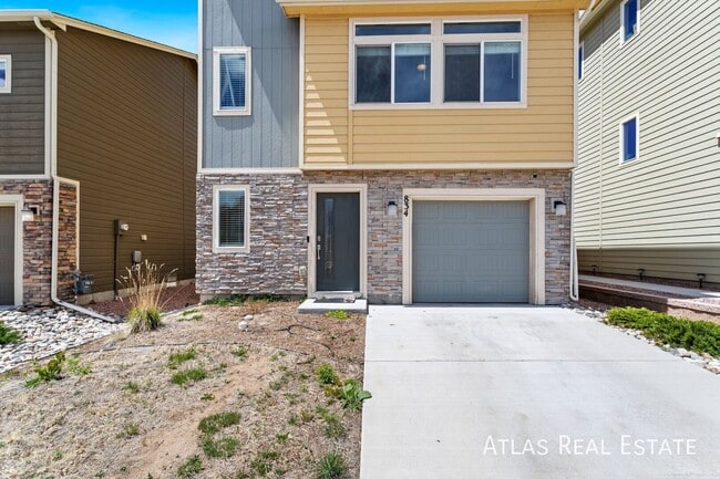 Photo - 834 Grissom Dr.