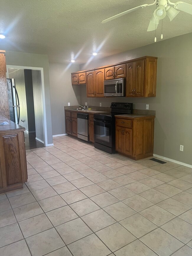 Photo - 220 Ravenwood Rd Unit 220 Ravenwood