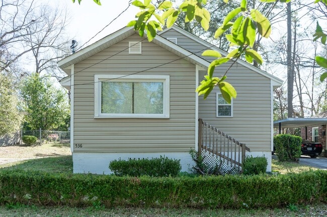 Photo - 536 Basin St