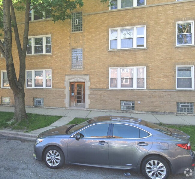 Building Photo - 4416 N Lavergne Ave Unit 3 Rental