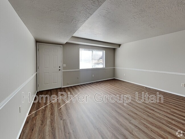 Building Photo - 4247 S Hwy 89 Rental