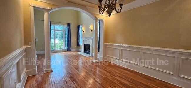 Photo - 6926 Linkside Ct