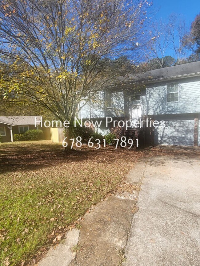 Photo - Spacious 4BR Home + Bonus Rooms in Mainstr...