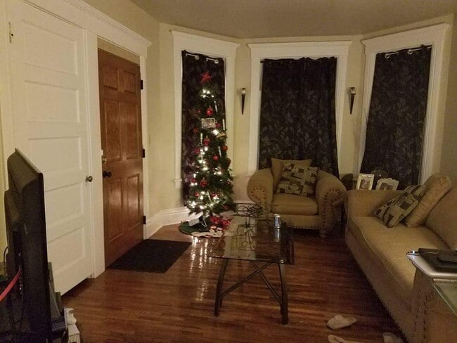 Building Photo - 449 Iowa Ave Unit 449 #1 Rental
