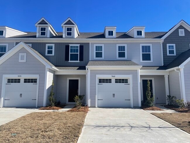 Building Photo - 3 br 2.5 ba townhome with one car garage n...