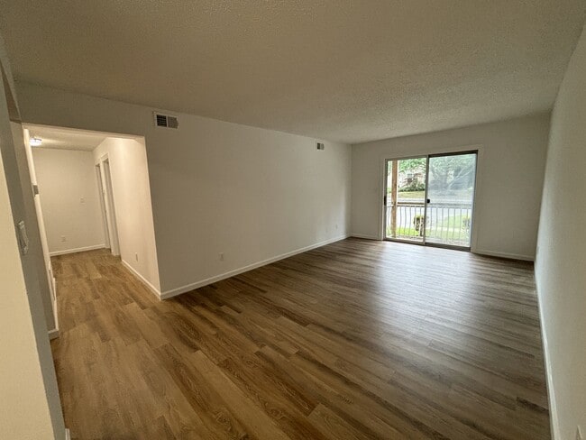 Building Photo - 85 Diane Dr Rental