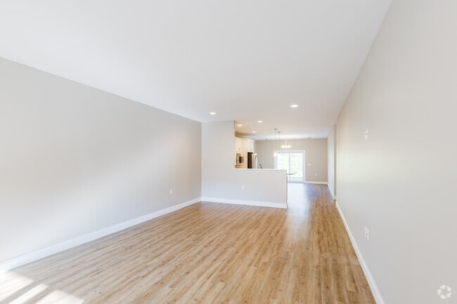 2BR, 2BA - 1,350SF - Living Room - Shannon Mills