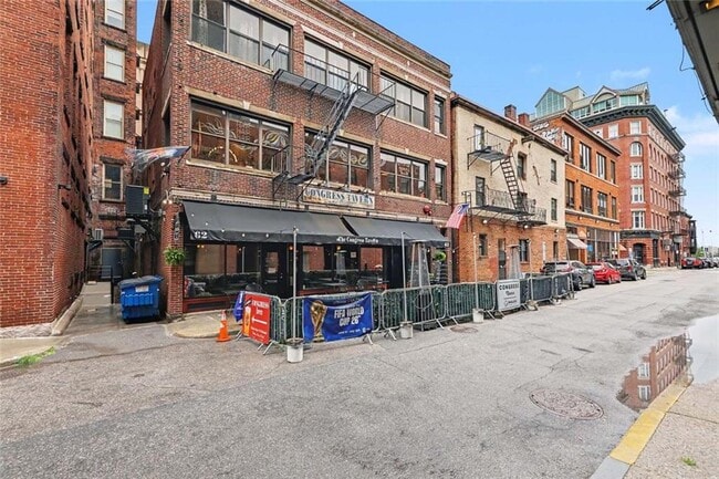 Building Photo - 62 Orange St