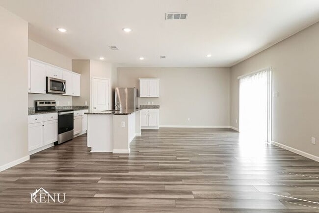 Photo - 6610 Charleston Dr