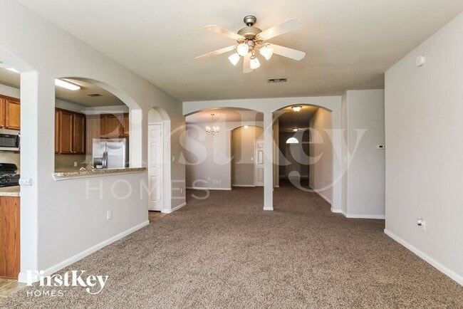 Photo - 8607 E Highlands Crossing