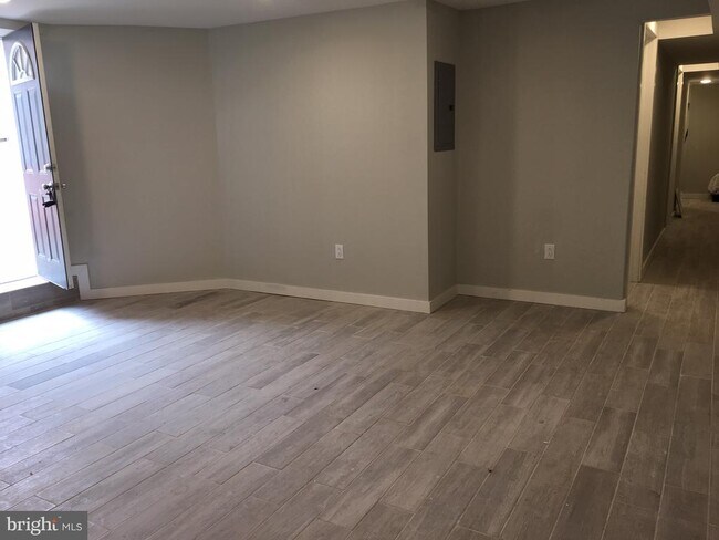 Photo - 5301 Catharine St Unit 3