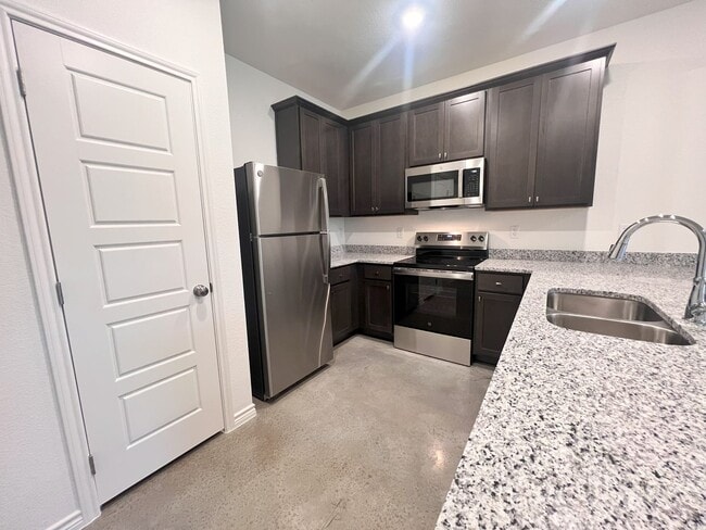 Photo - 1239 Concord Dr Unit A