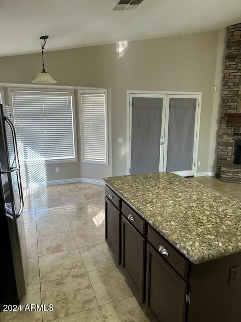 Photo - 1450 E Tremaine Ave