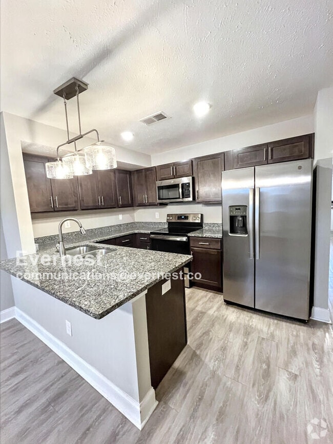 Building Photo - 1000 Henry Pl Blvd Rental