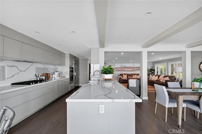 Photo - 865 Quivera St