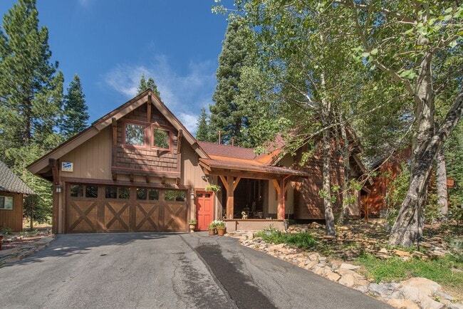 Building Photo - 14013 Tyrol Rd
