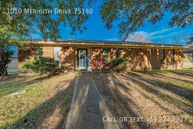Photo - 1010 Meridith Dr