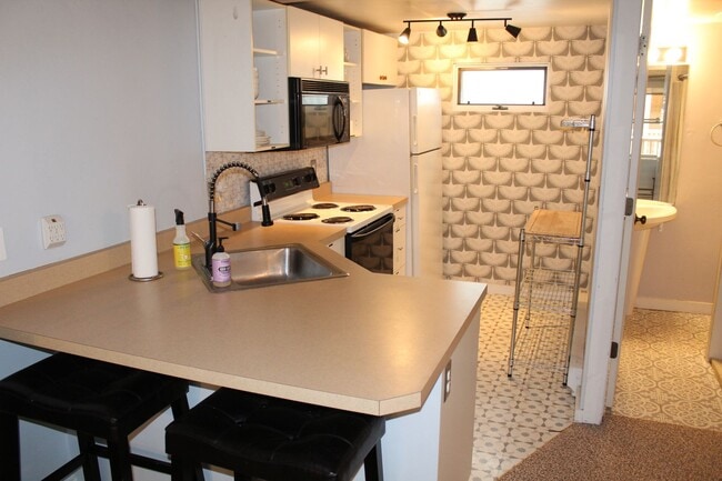 Photo - 914 Waters Ave Unit 6