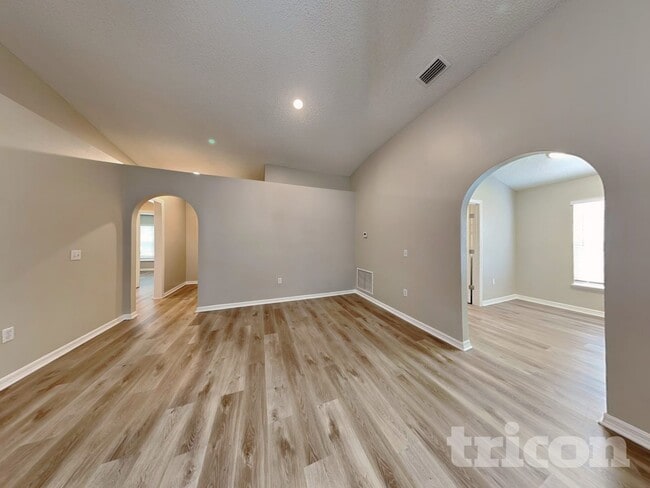 Photo - 649 Doe Cove Pl