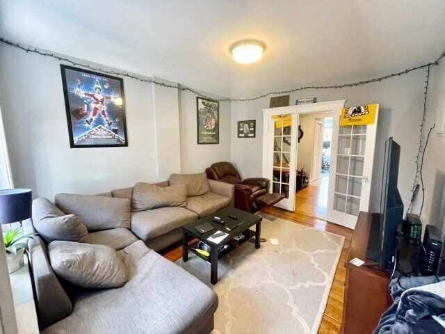 109 Salem St Unidad 4