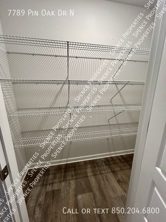 Photo - 7789 Pin Oak Dr N