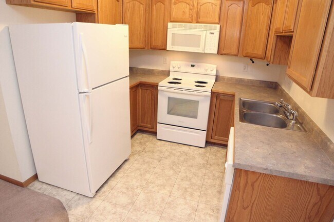 Photo - 3380 Saratoga St