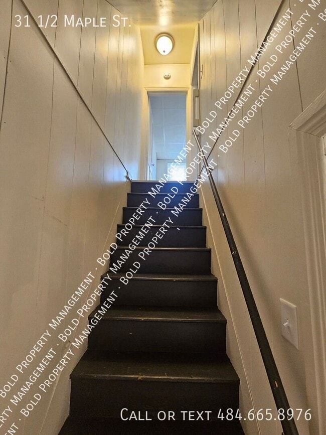 31 Maple St