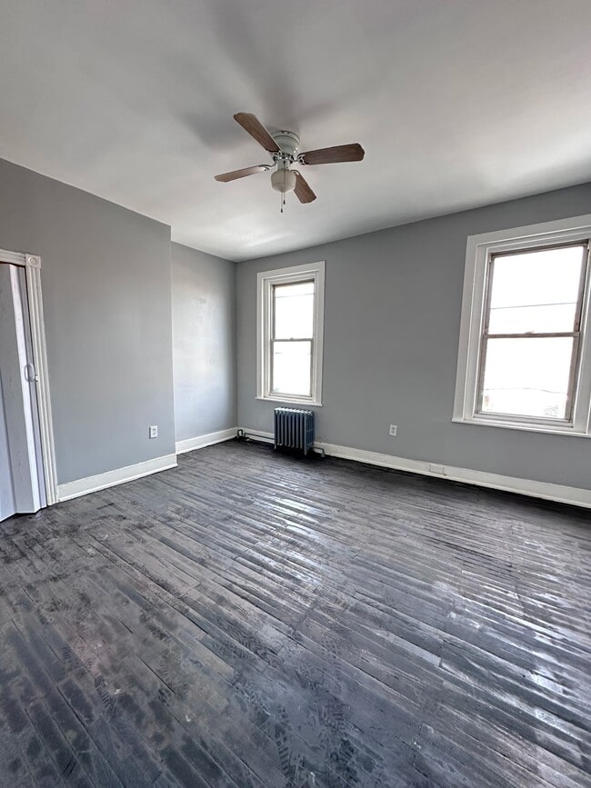 Photo - 6158 Wheeler St