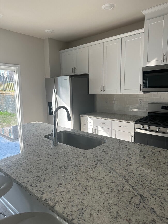 Photo - 1145 Harland St