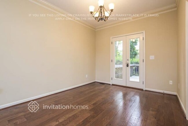 Photo - 918 Feather Creek Ln