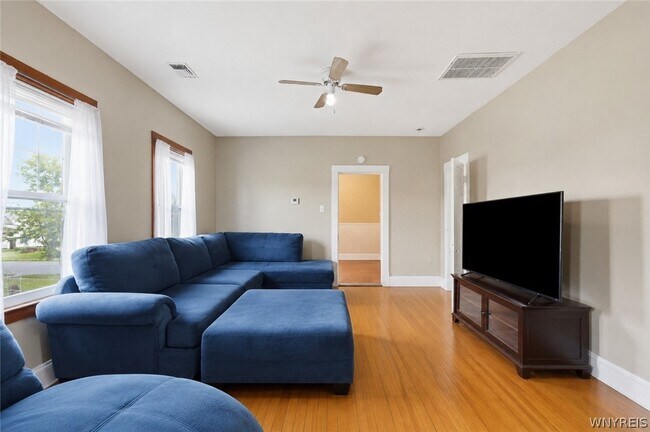 26 Milnor Ave