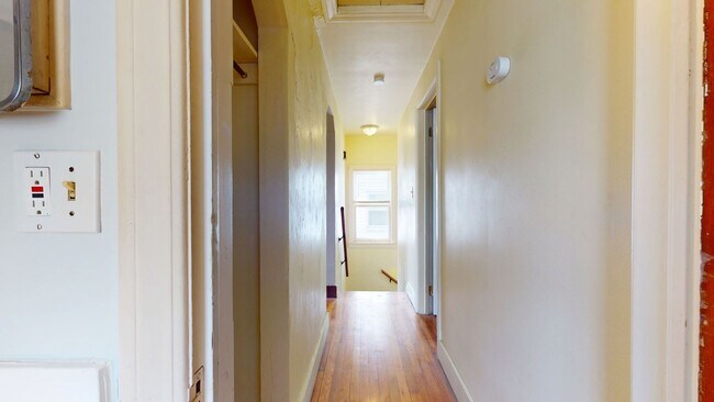 11442 Jackson Ave Unit 11442 Jackson upper
