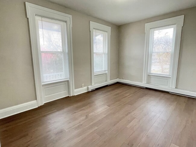 Photo - 404 Mountain St Unit Apt 1W